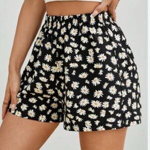 SHEIN High Waist Black and White Floral Shorts